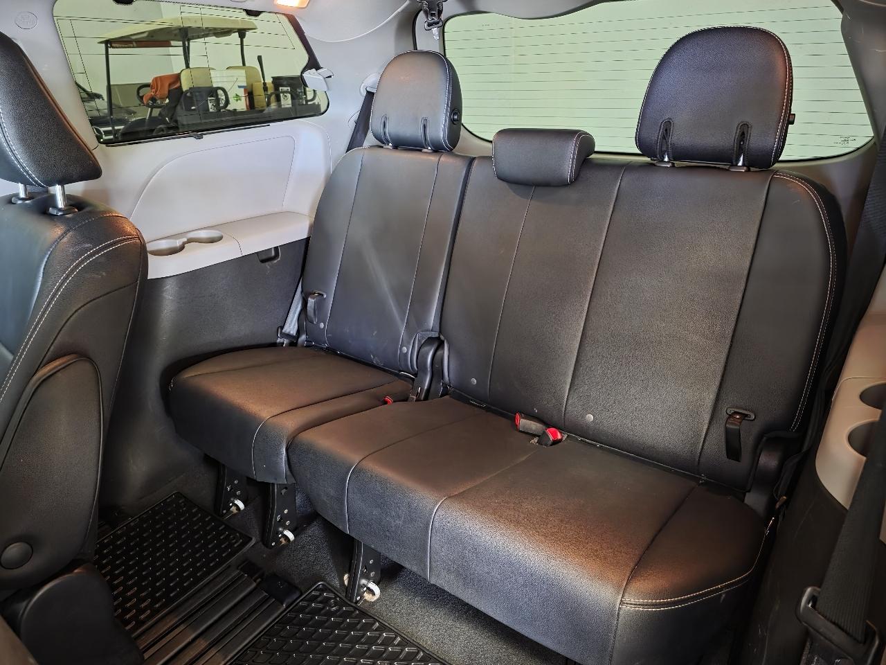 Toyota Sienna SE 8-Passenger 2020