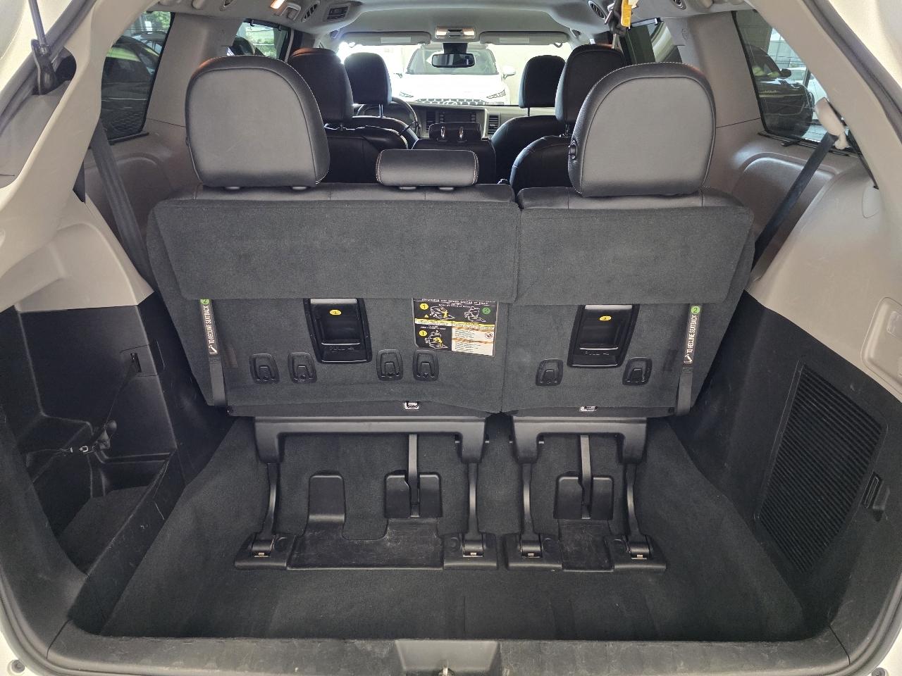 Toyota Sienna SE 8-Passenger 2020