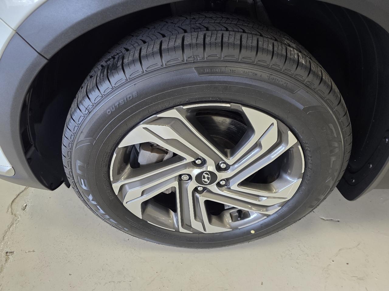 Hyundai Santa Fe SEL w/Premium Package 2022