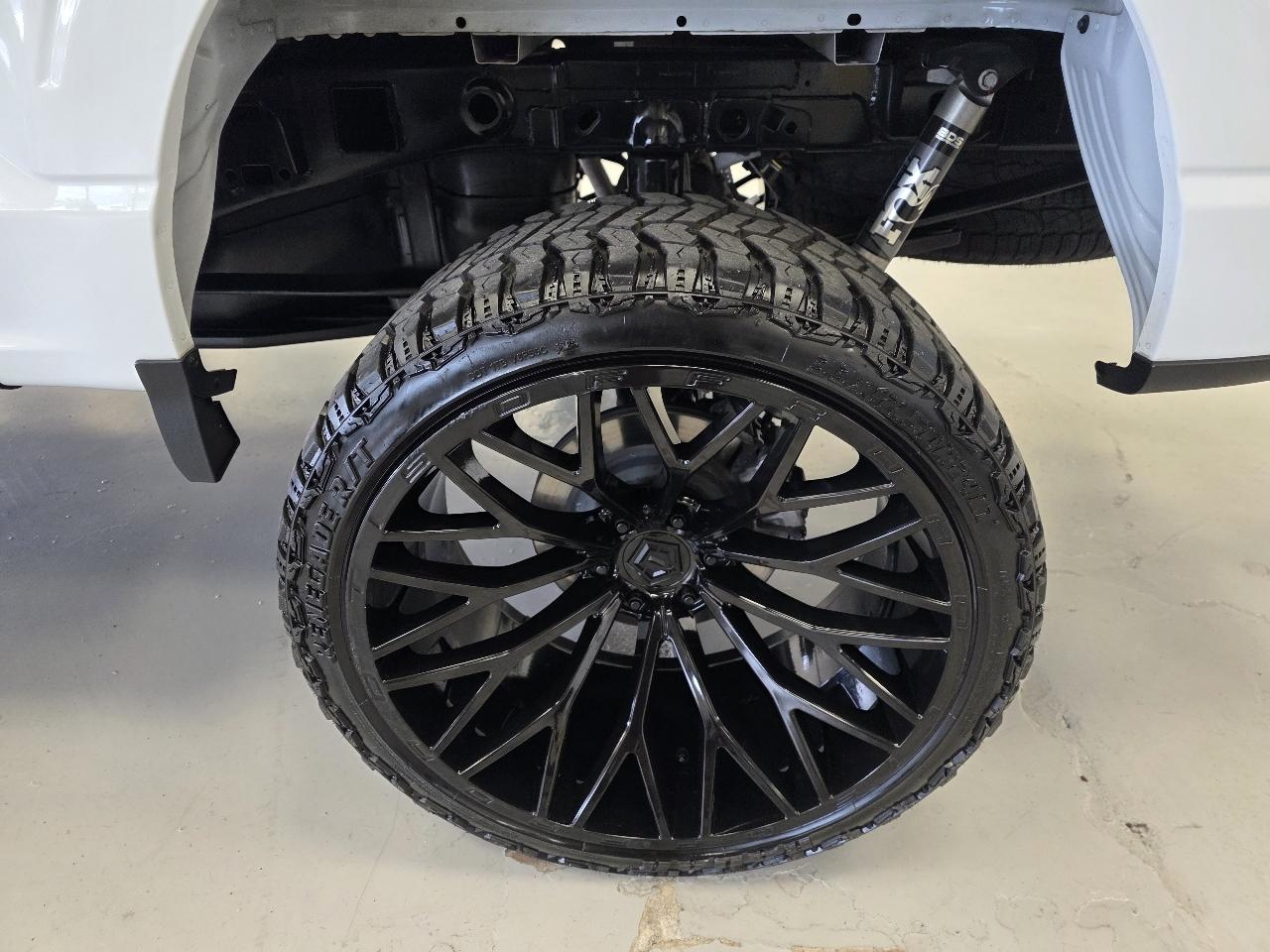 Ford F-150 XLT SuperCrew 4WD 2025