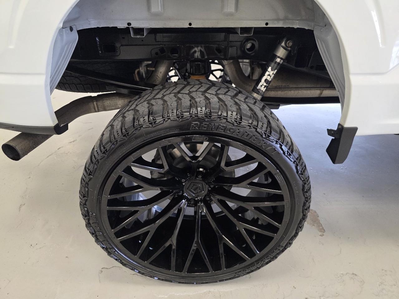 Ford F-150 XLT SuperCrew 4WD 2025