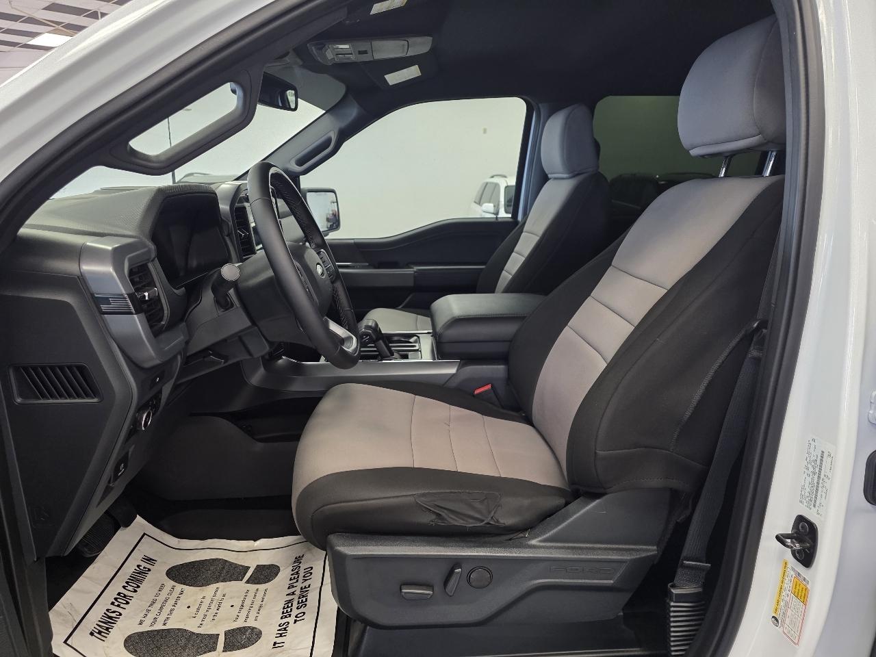 Ford F-150 XLT SuperCrew 4WD 2025