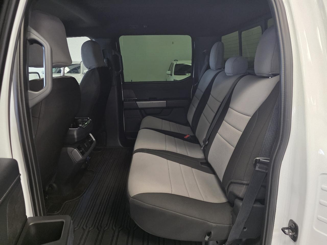 Ford F-150 XLT SuperCrew 4WD 2025