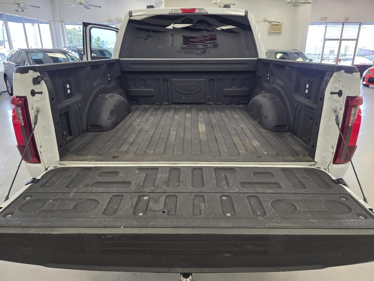 Ford F-150 XLT SuperCrew 4WD 2025