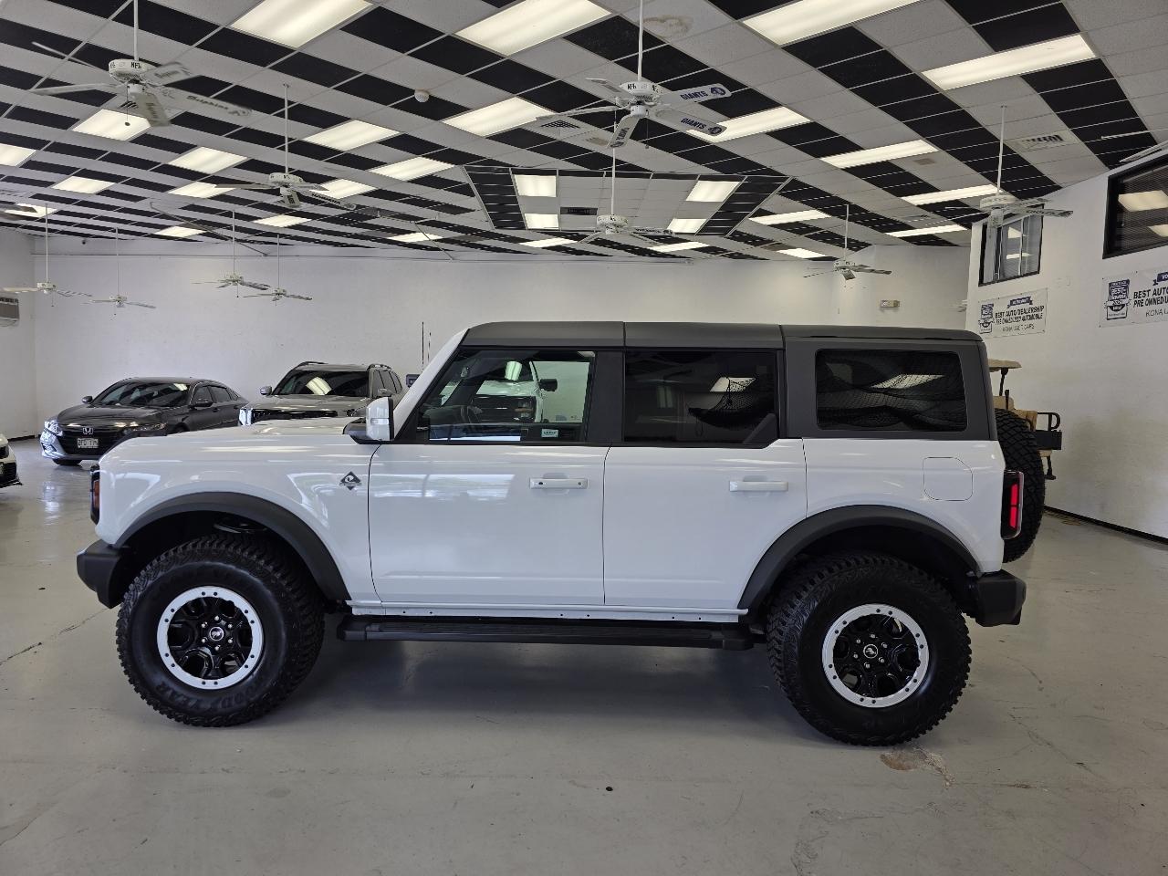 Ford Bronco Outer Banks 4-Door 2024