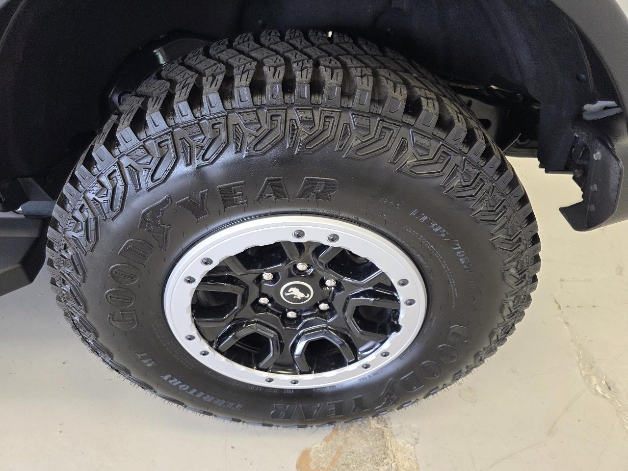 Ford Bronco Outer Banks 4-Door 2024