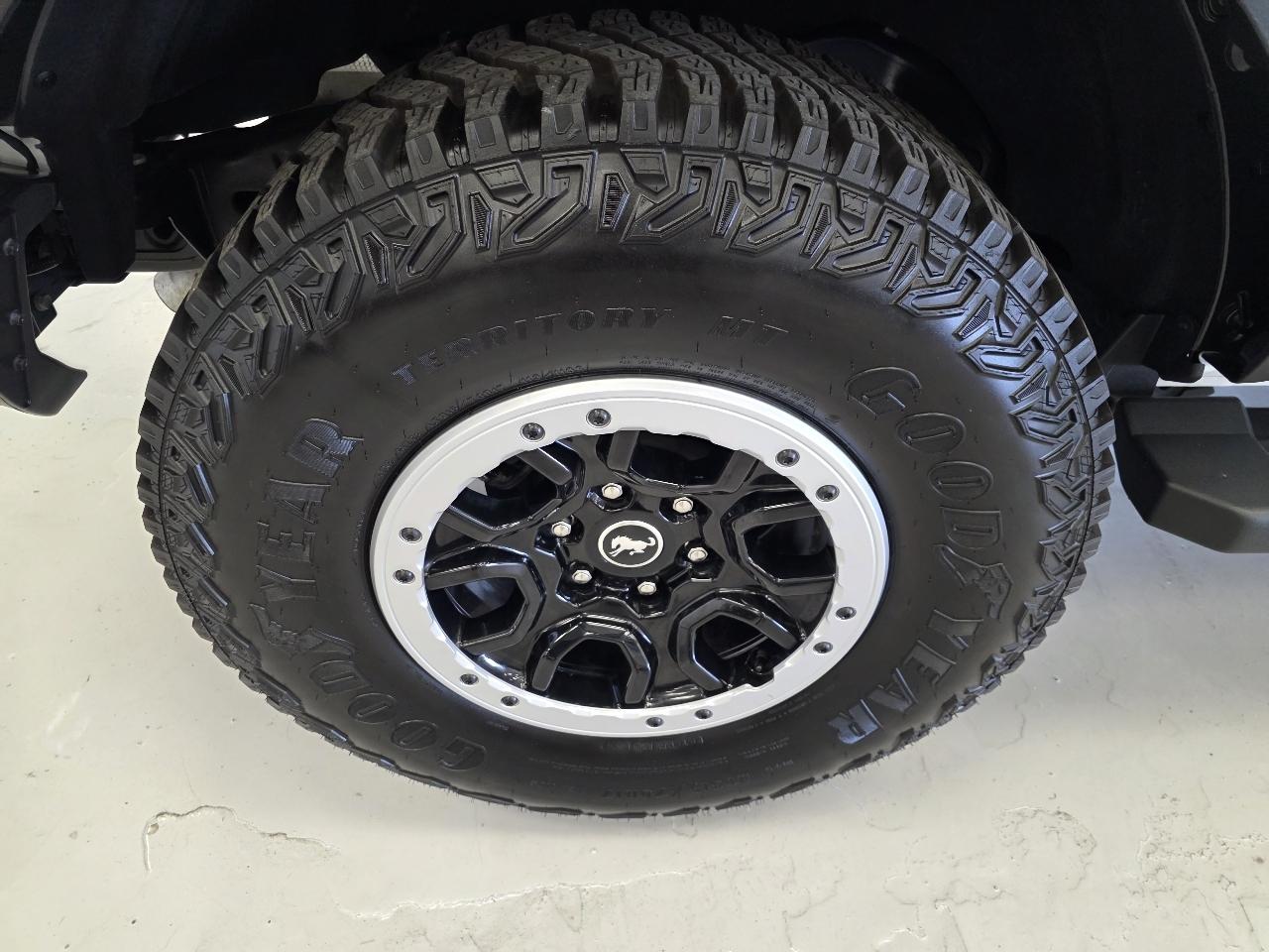 Ford Bronco Outer Banks 4-Door 2024