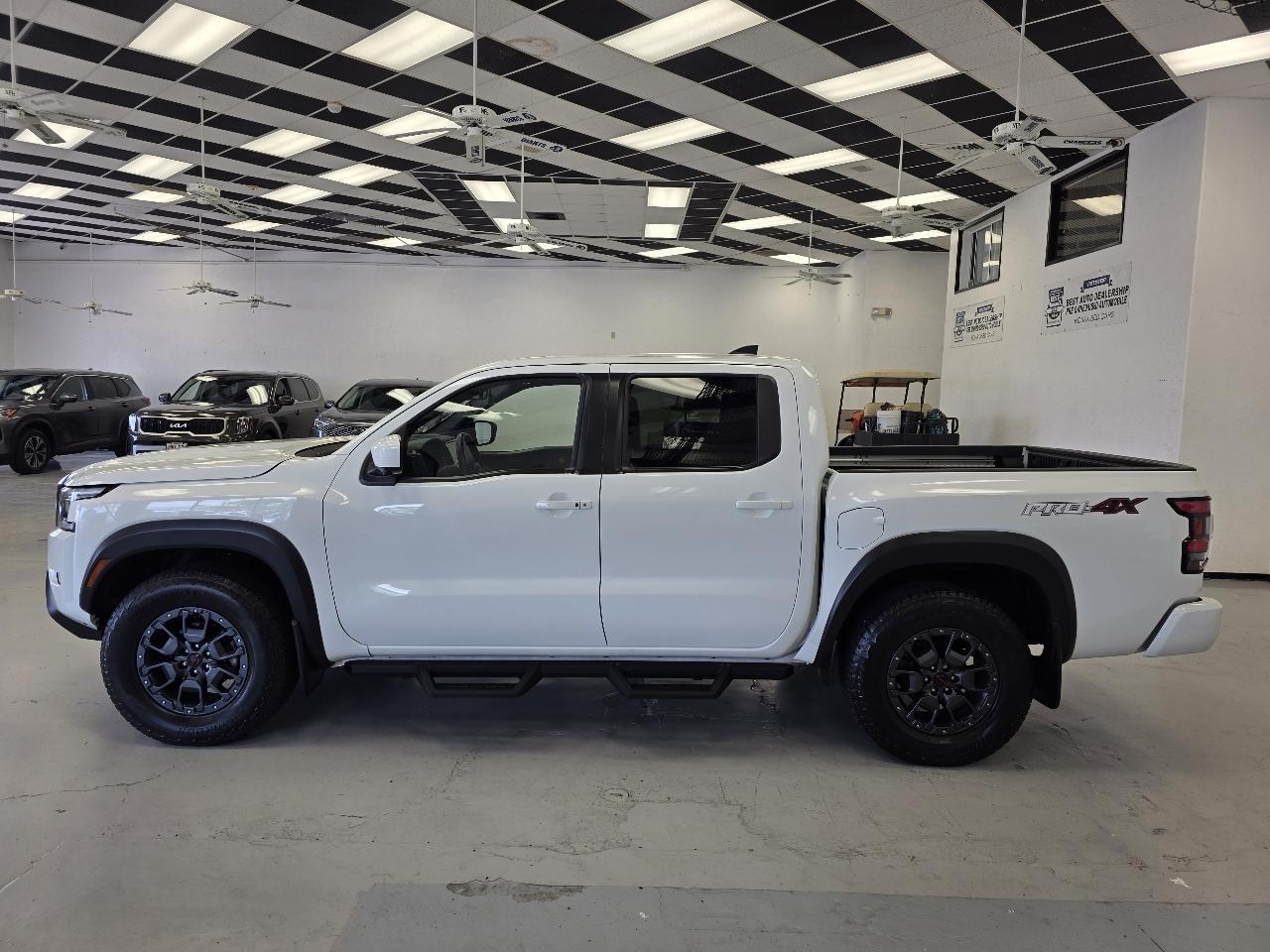 Nissan Frontier photo 2