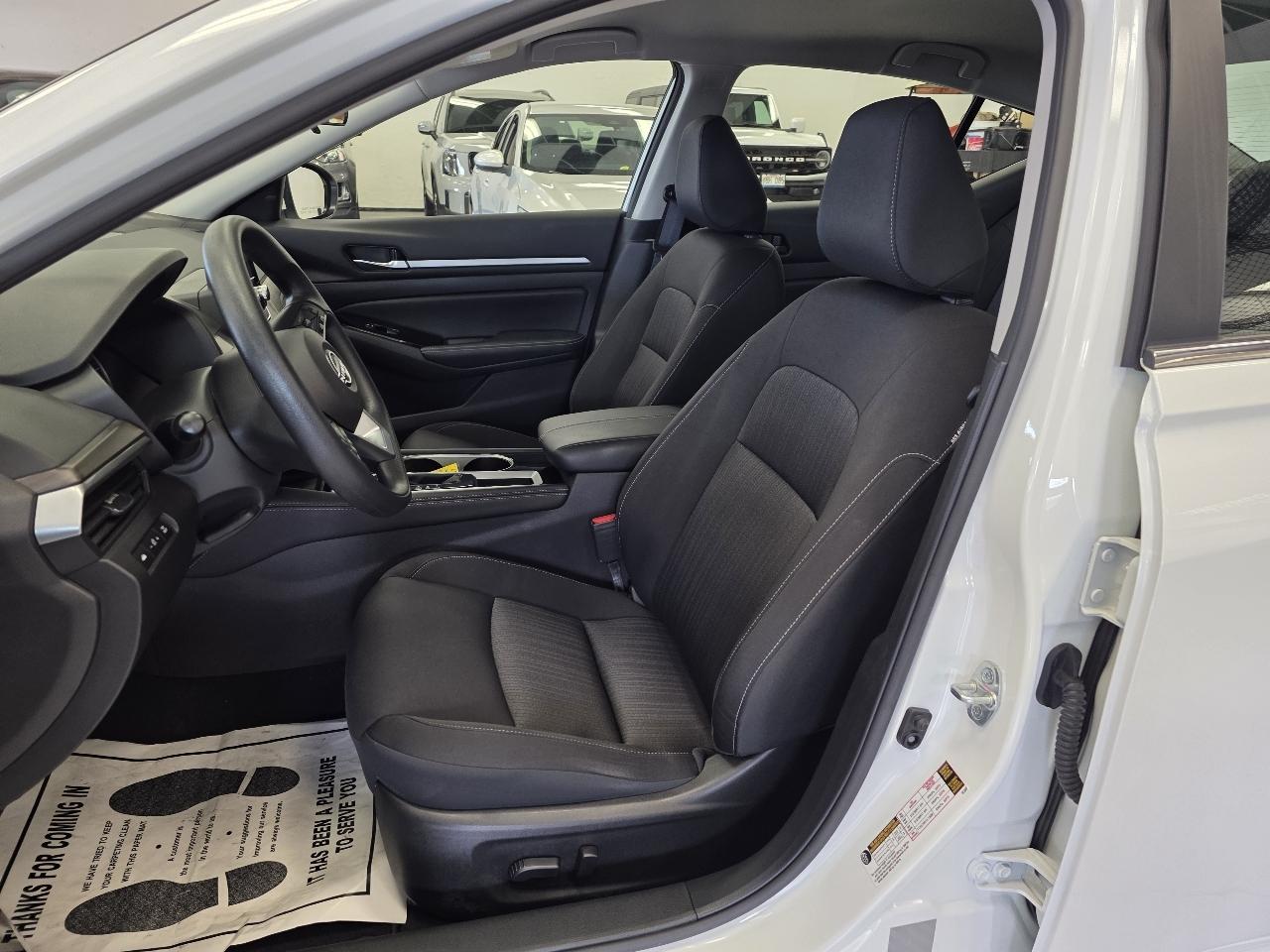 2023 Nissan Altima SV - Photo 9