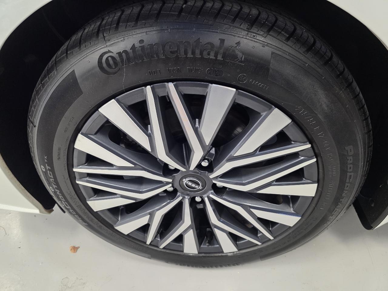 2023 Nissan Altima SV - Photo 18