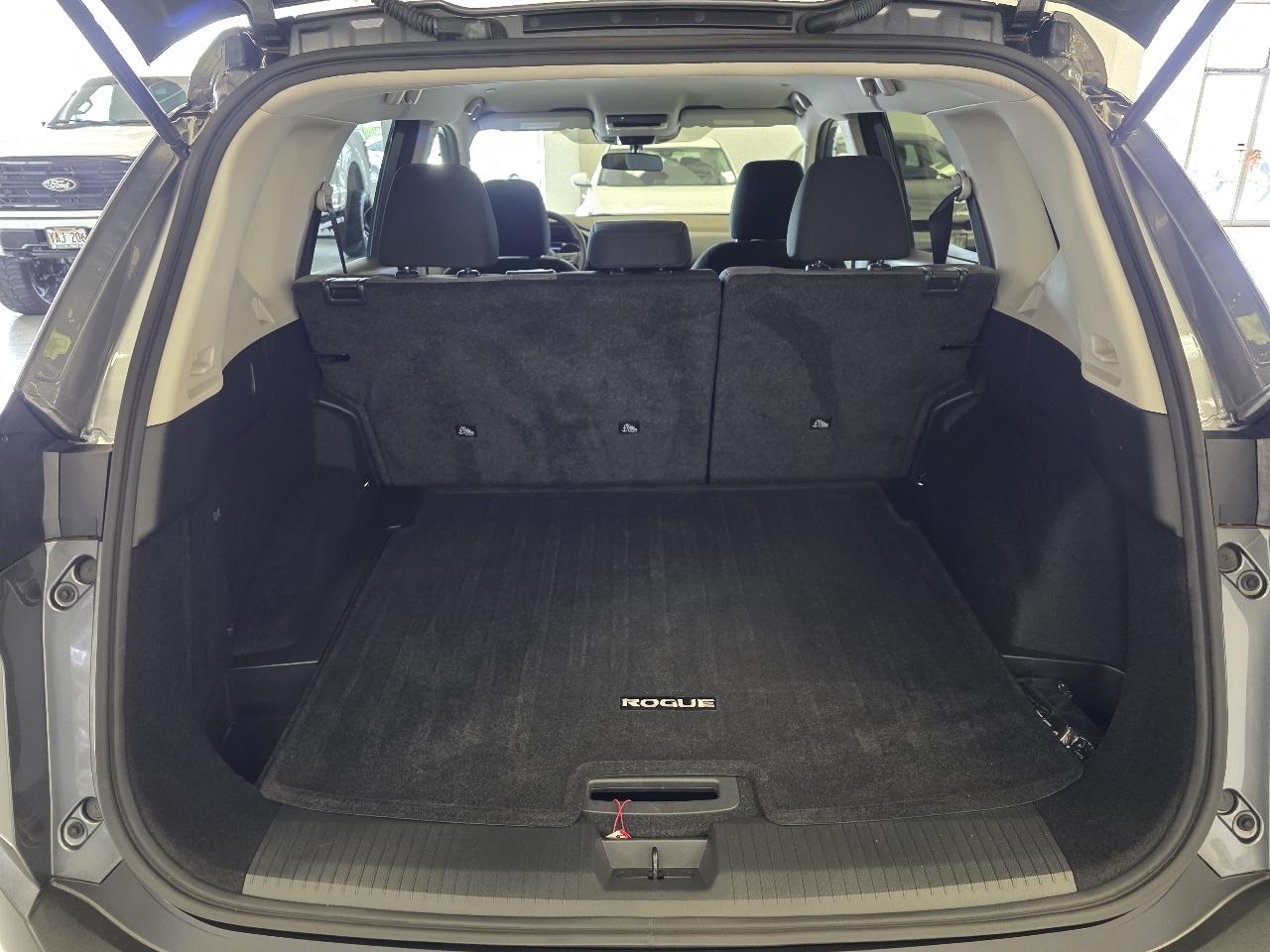 Nissan Rogue photo 11