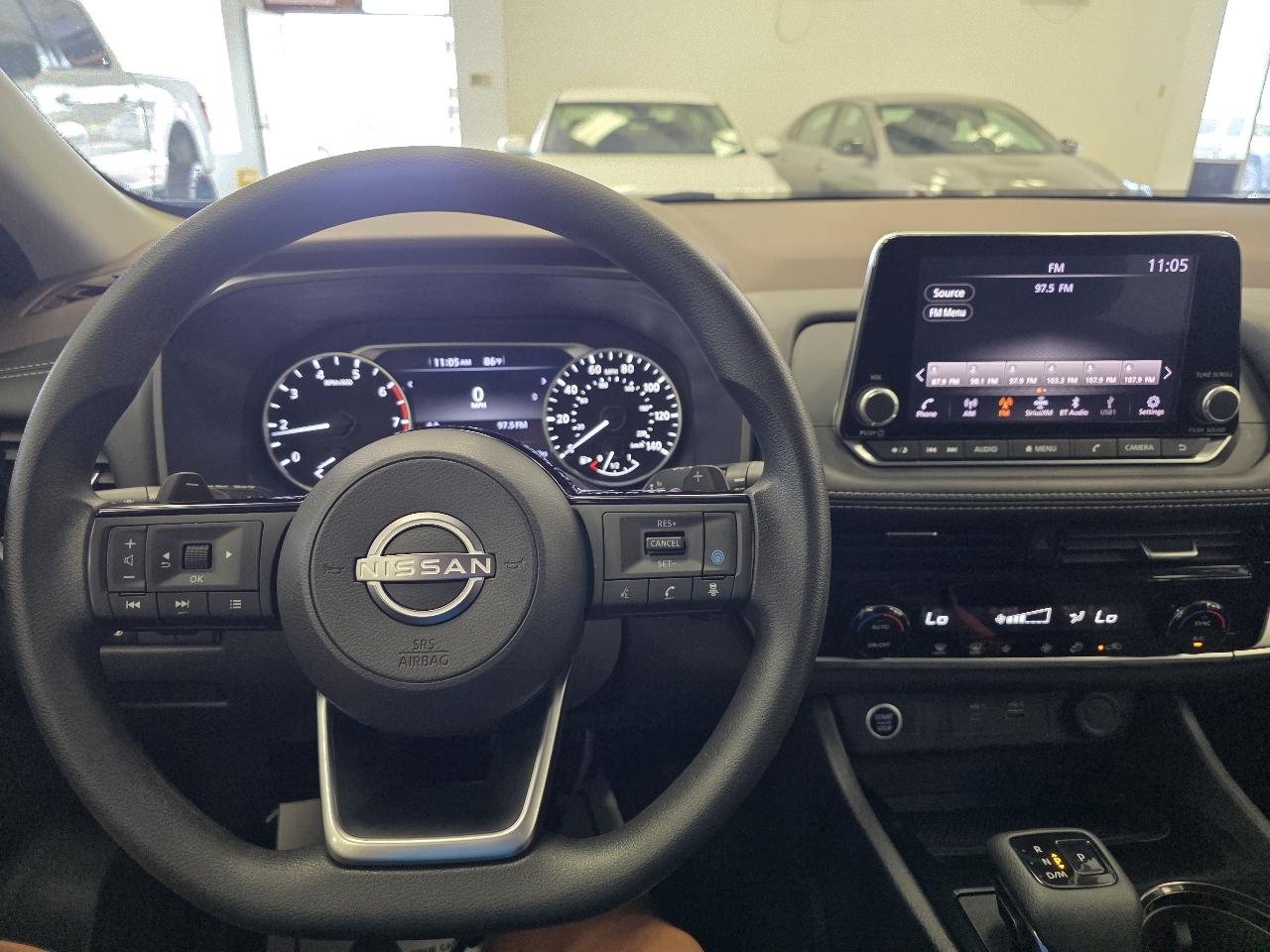 Nissan Rogue photo 12