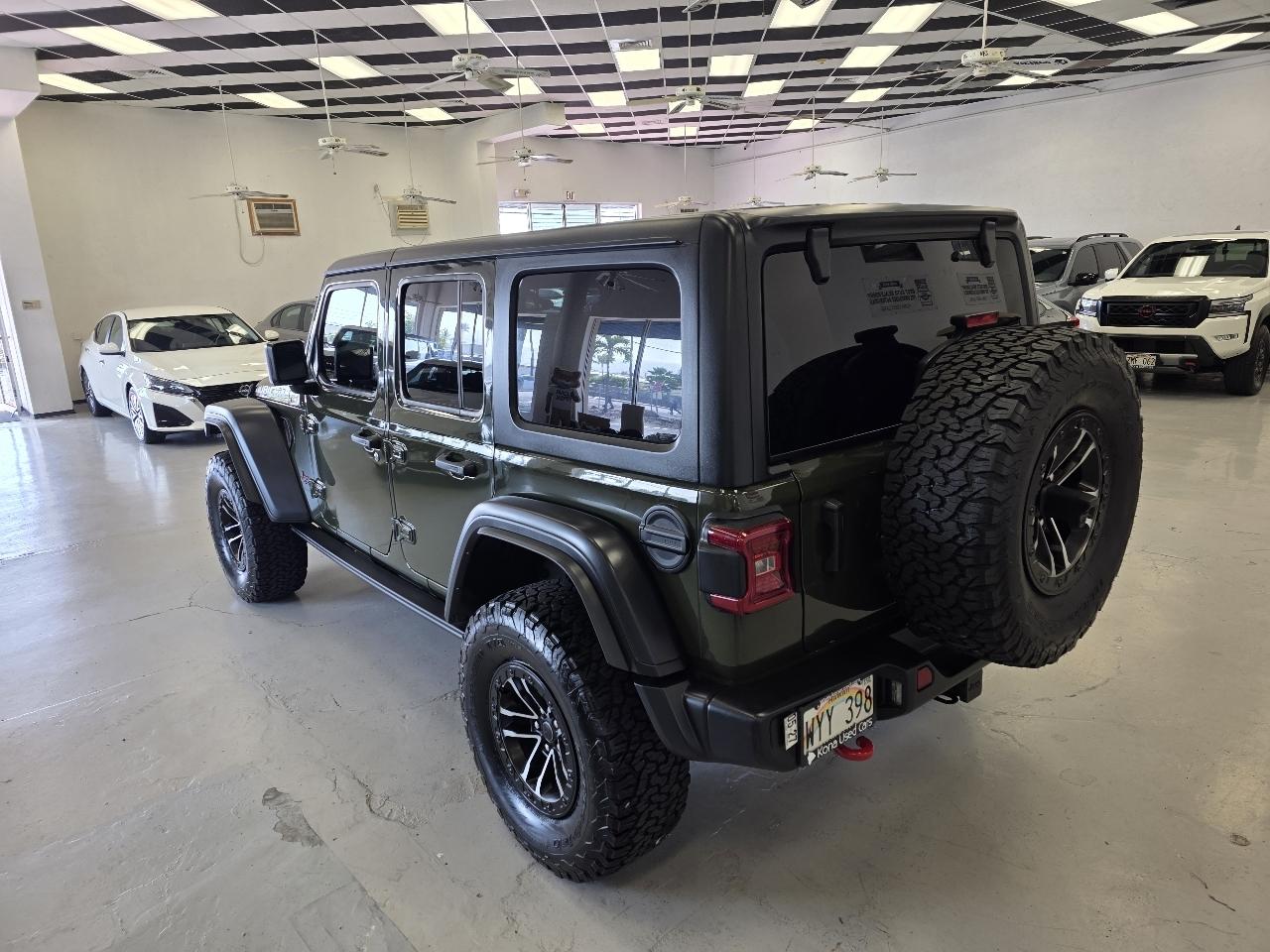 Jeep Wrangler photo 3