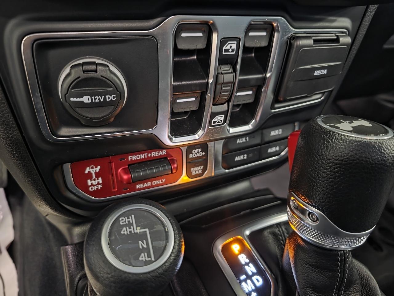 Jeep Wrangler photo 18