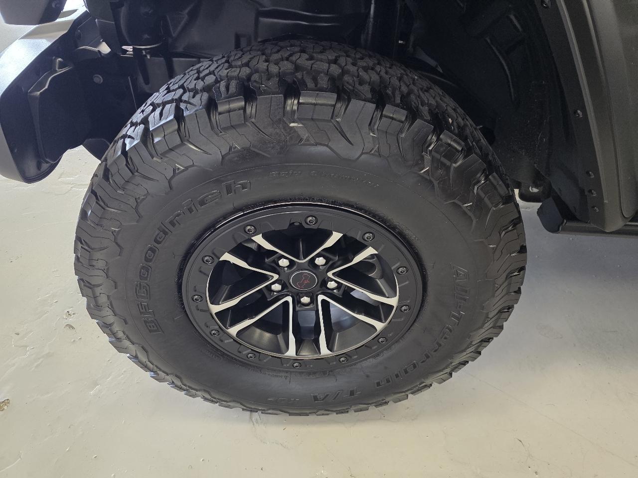 Jeep Wrangler photo 19
