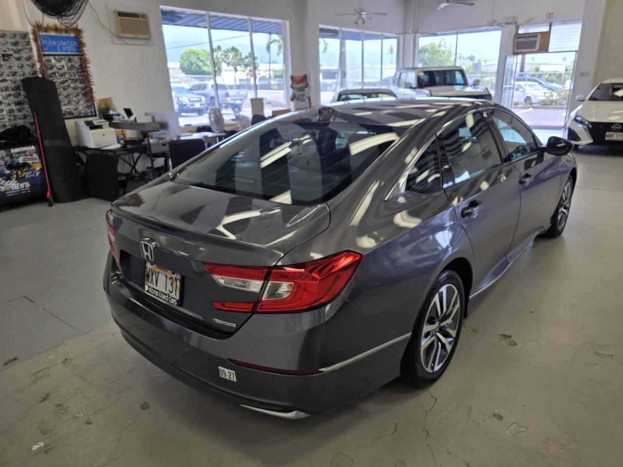 Honda Accord photo 5
