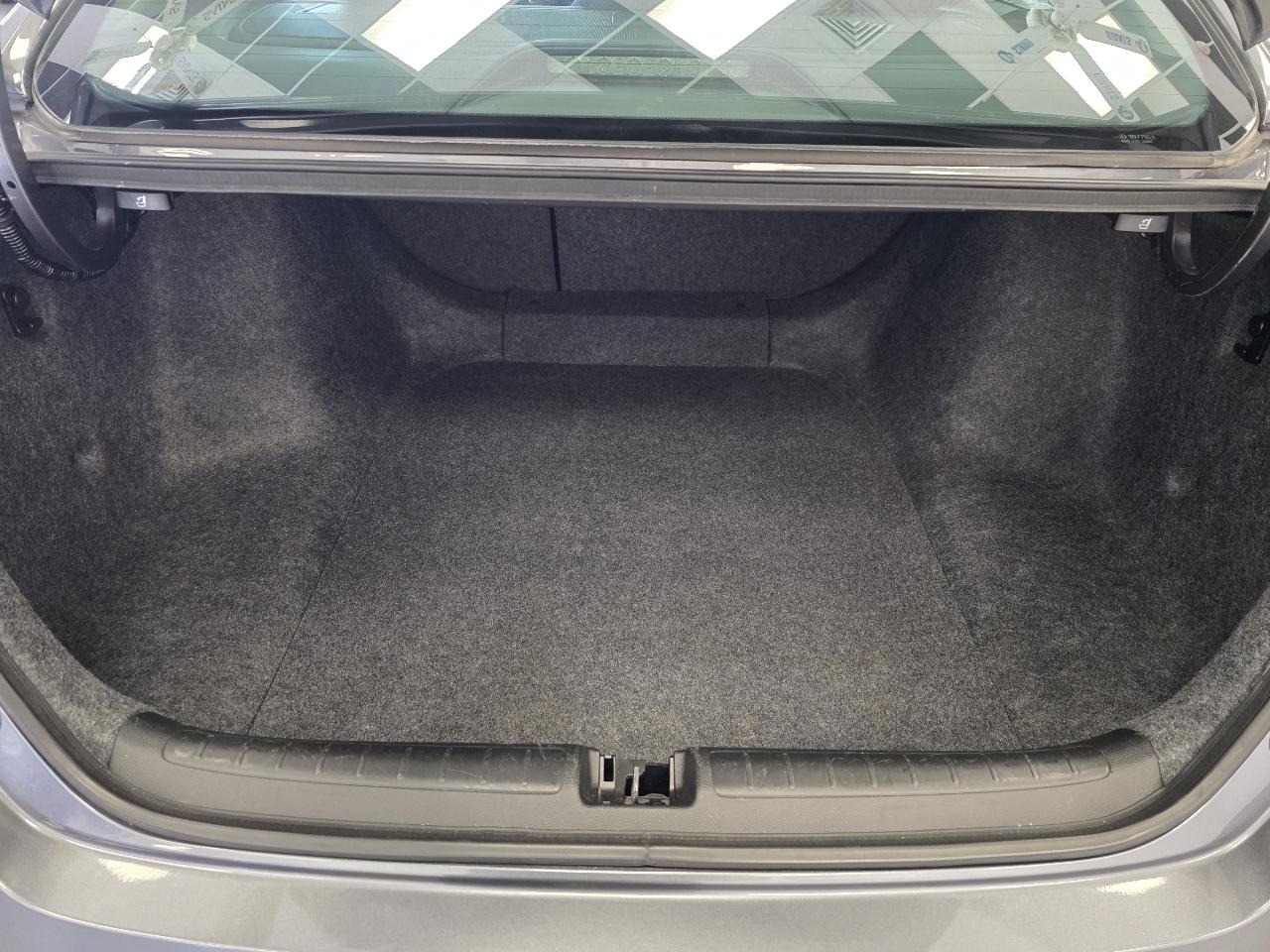 Honda Accord photo 10