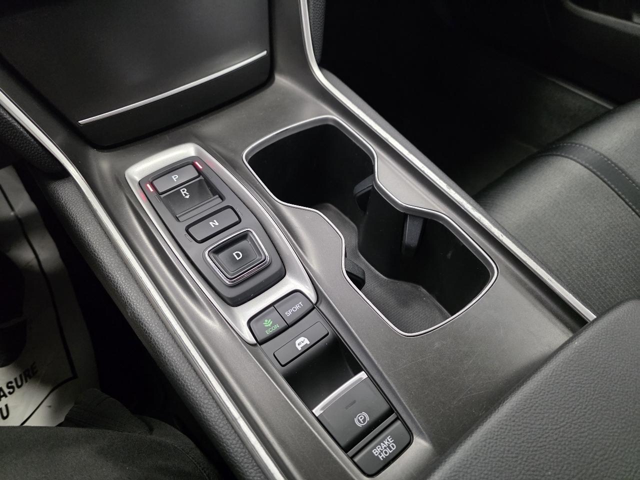 Honda Accord photo 17