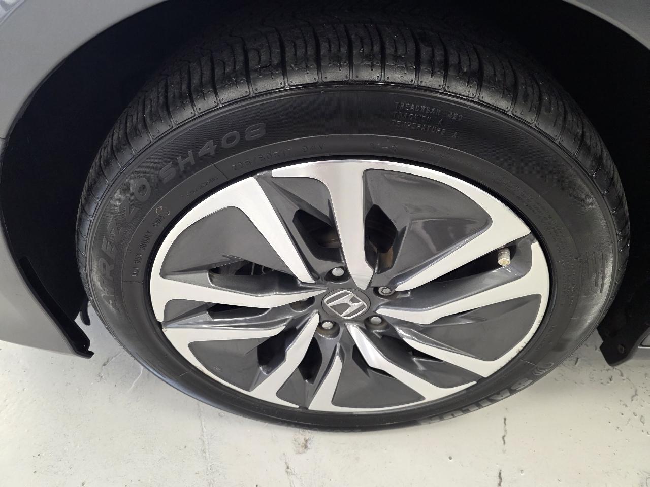 Honda Accord photo 20