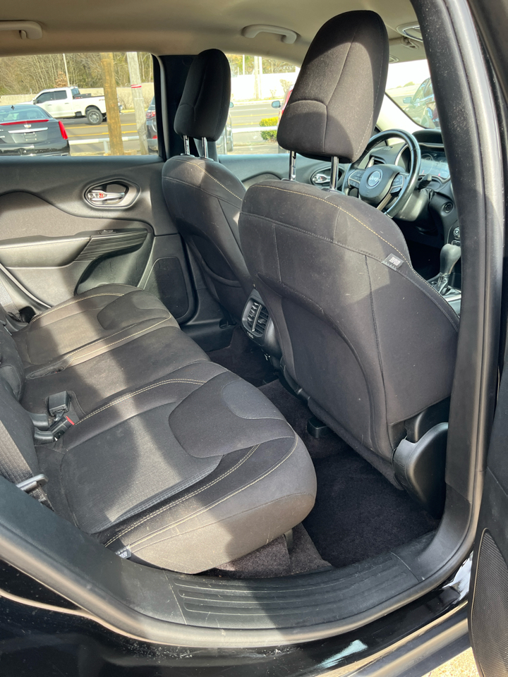 Jeep Cherokee Latitude FWD 2017