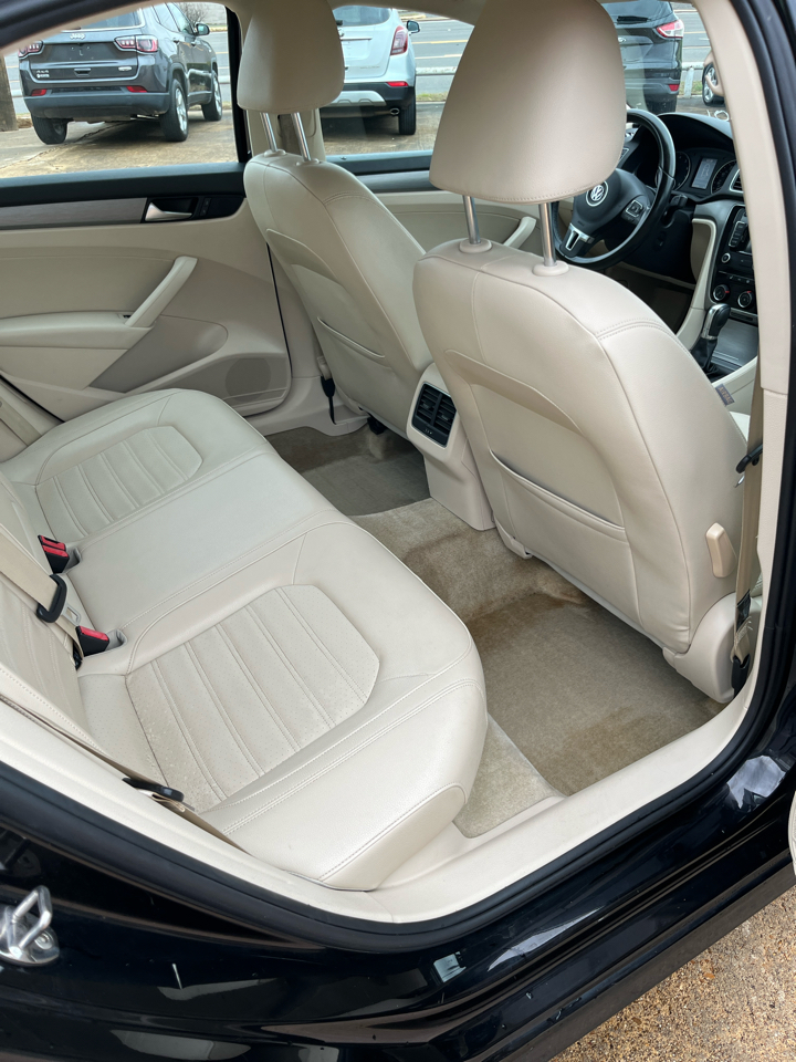 Volkswagen Passat SE PZEV 6A 2015