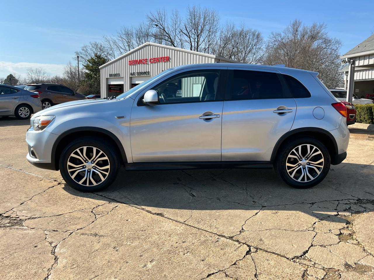 Mitsubishi Outlander Sport 2.0 ES CVT 2017