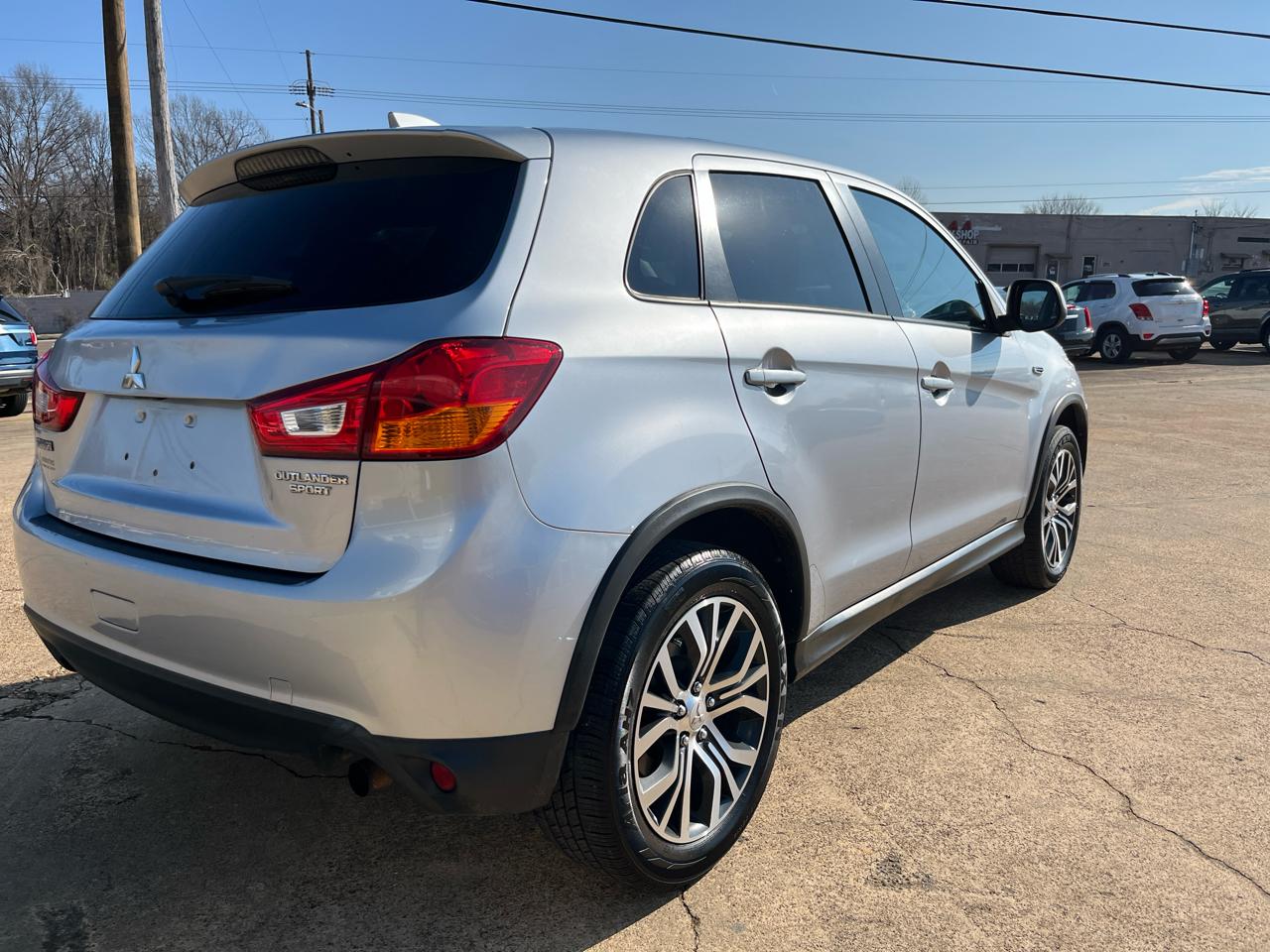 Mitsubishi Outlander Sport 2.0 ES CVT 2017