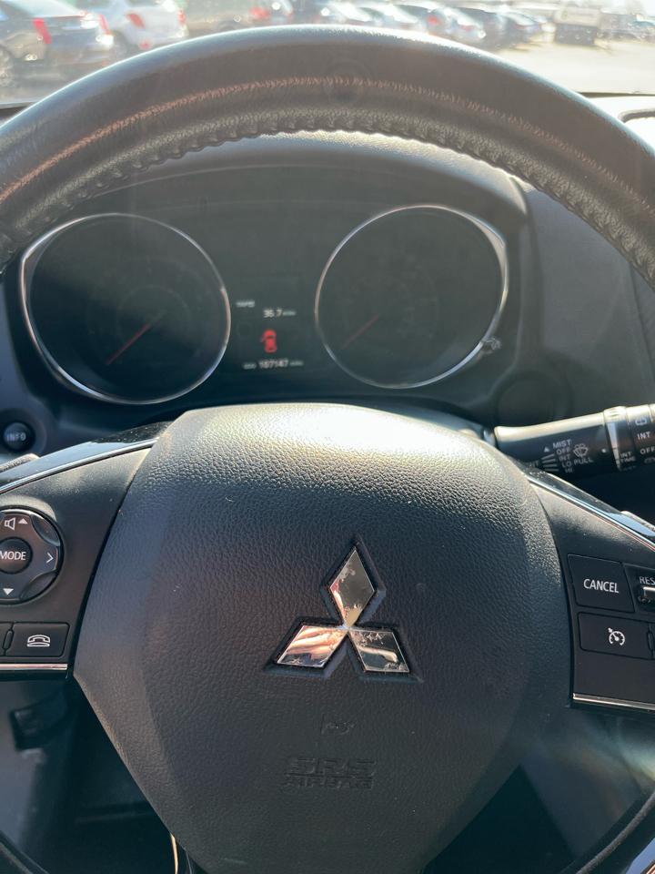 Mitsubishi Outlander Sport 2.0 ES CVT 2017