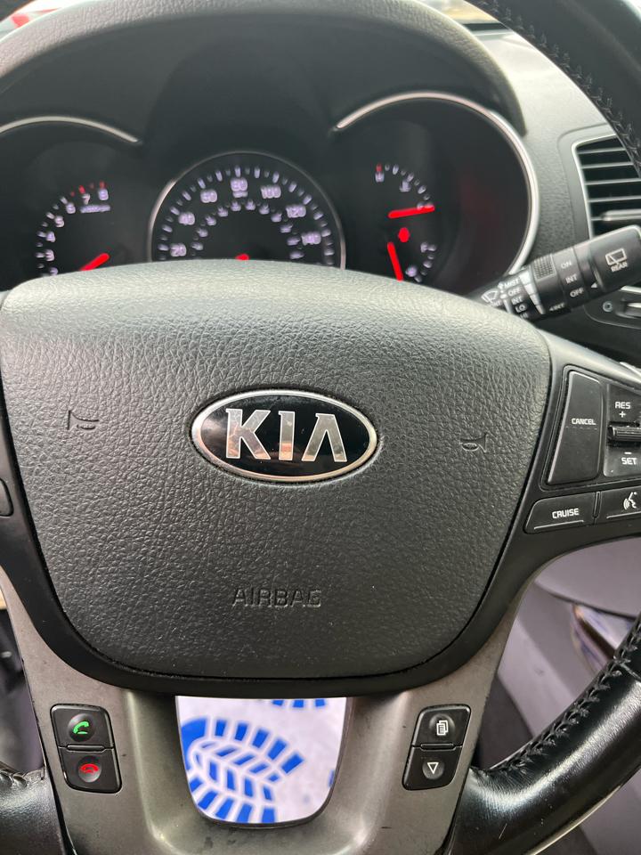 Kia Sorento LX 2WD 2015