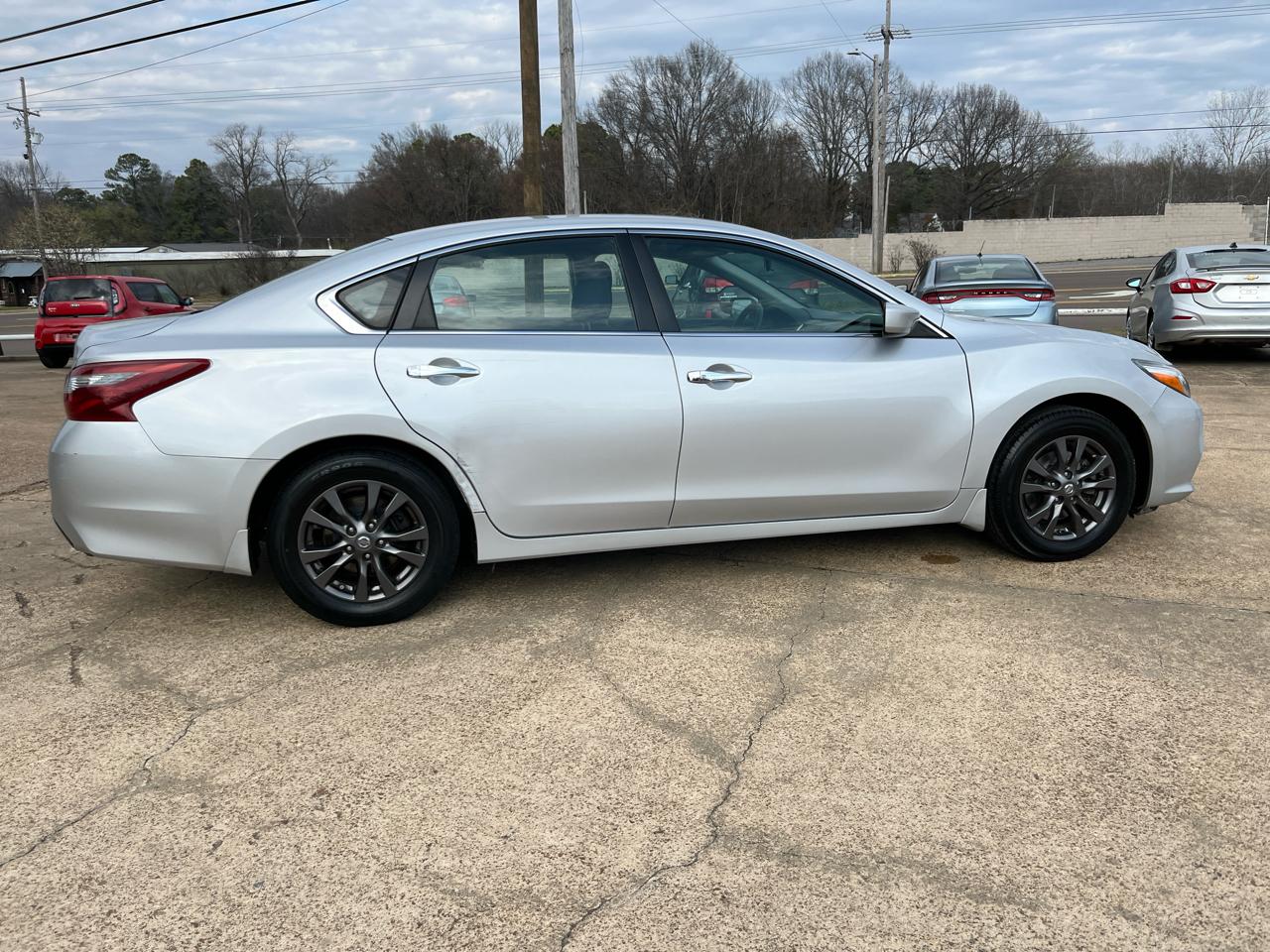Nissan Altima 2.5 SV 2018