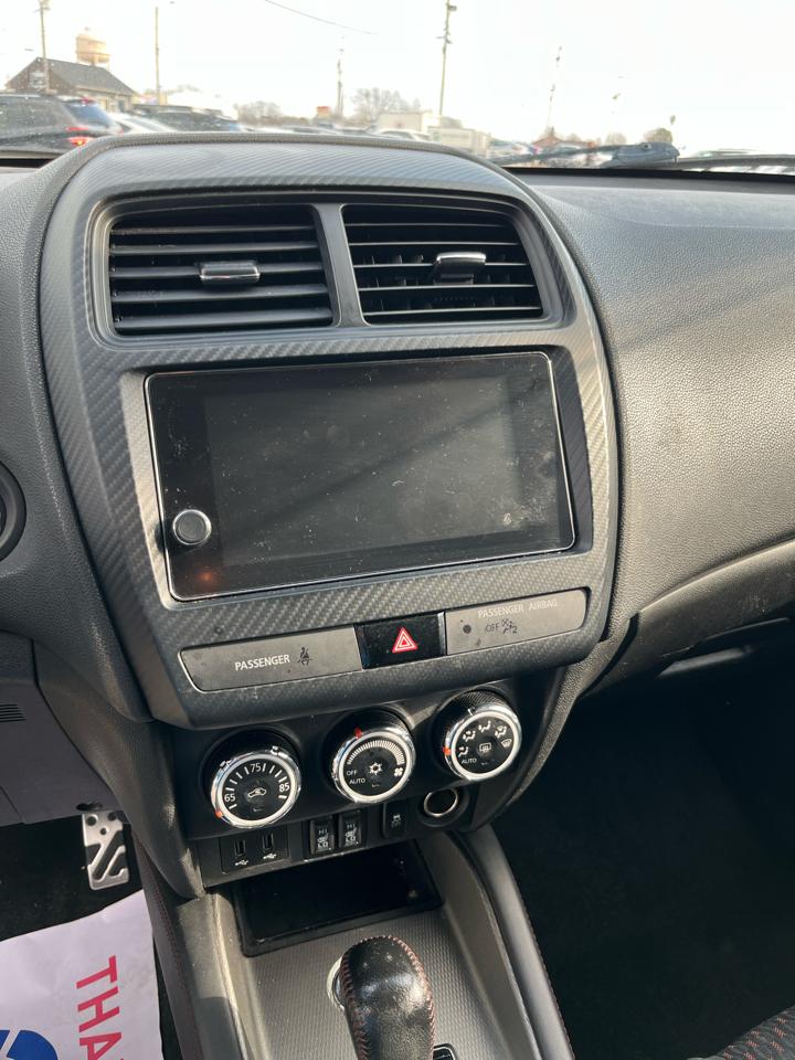 Mitsubishi Outlander Sport 2.0 SE 4WD CVT 2019