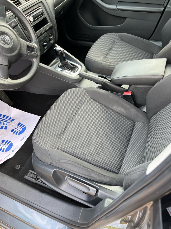 Volkswagen Jetta S 2014