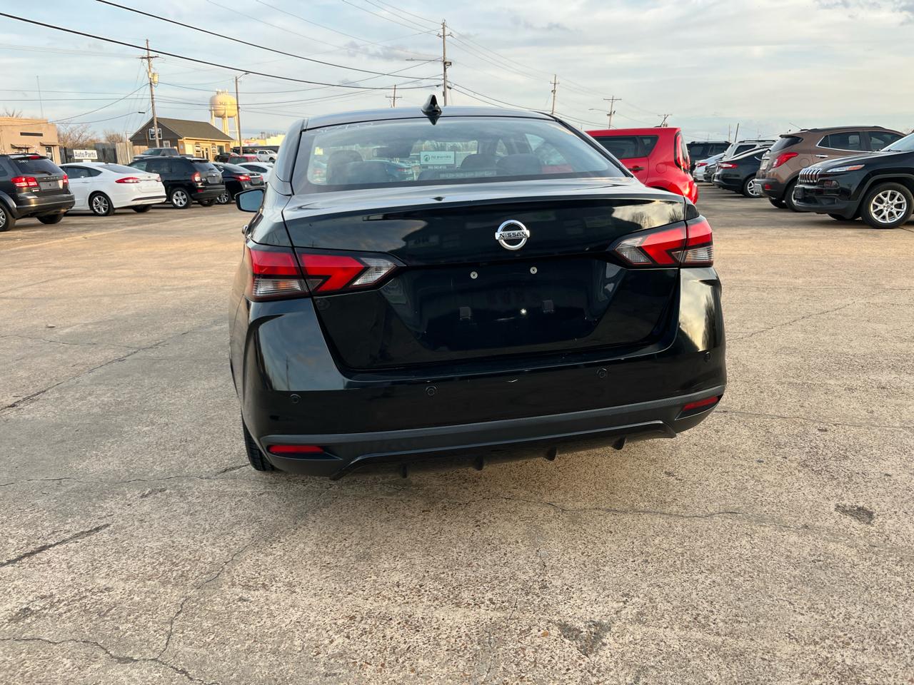 Nissan Versa SV 2021