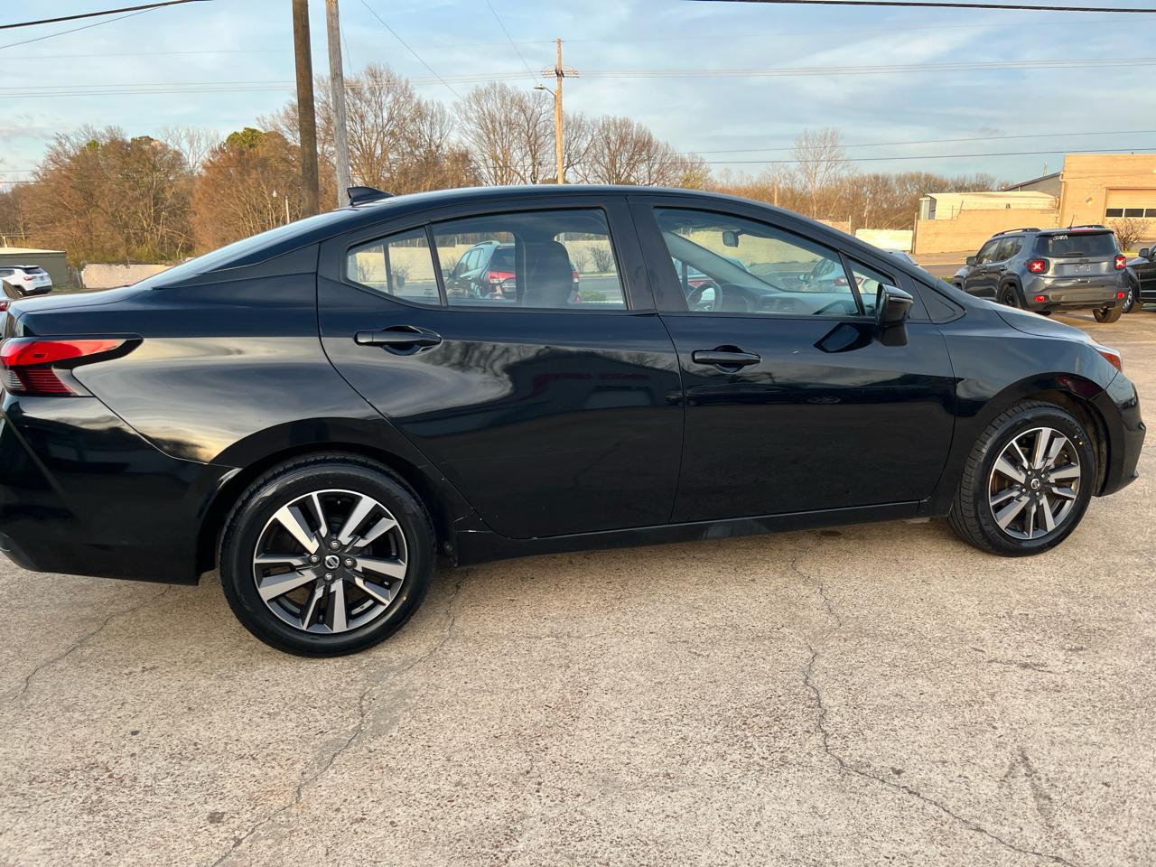 Nissan Versa SV 2021