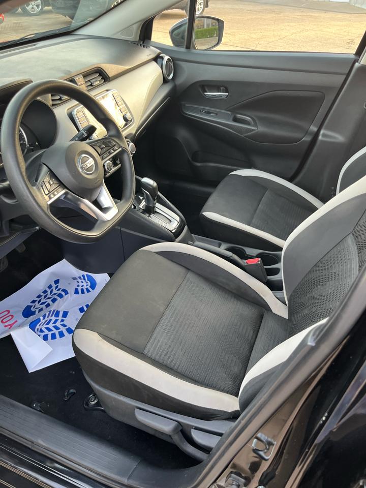 Nissan Versa SV 2021