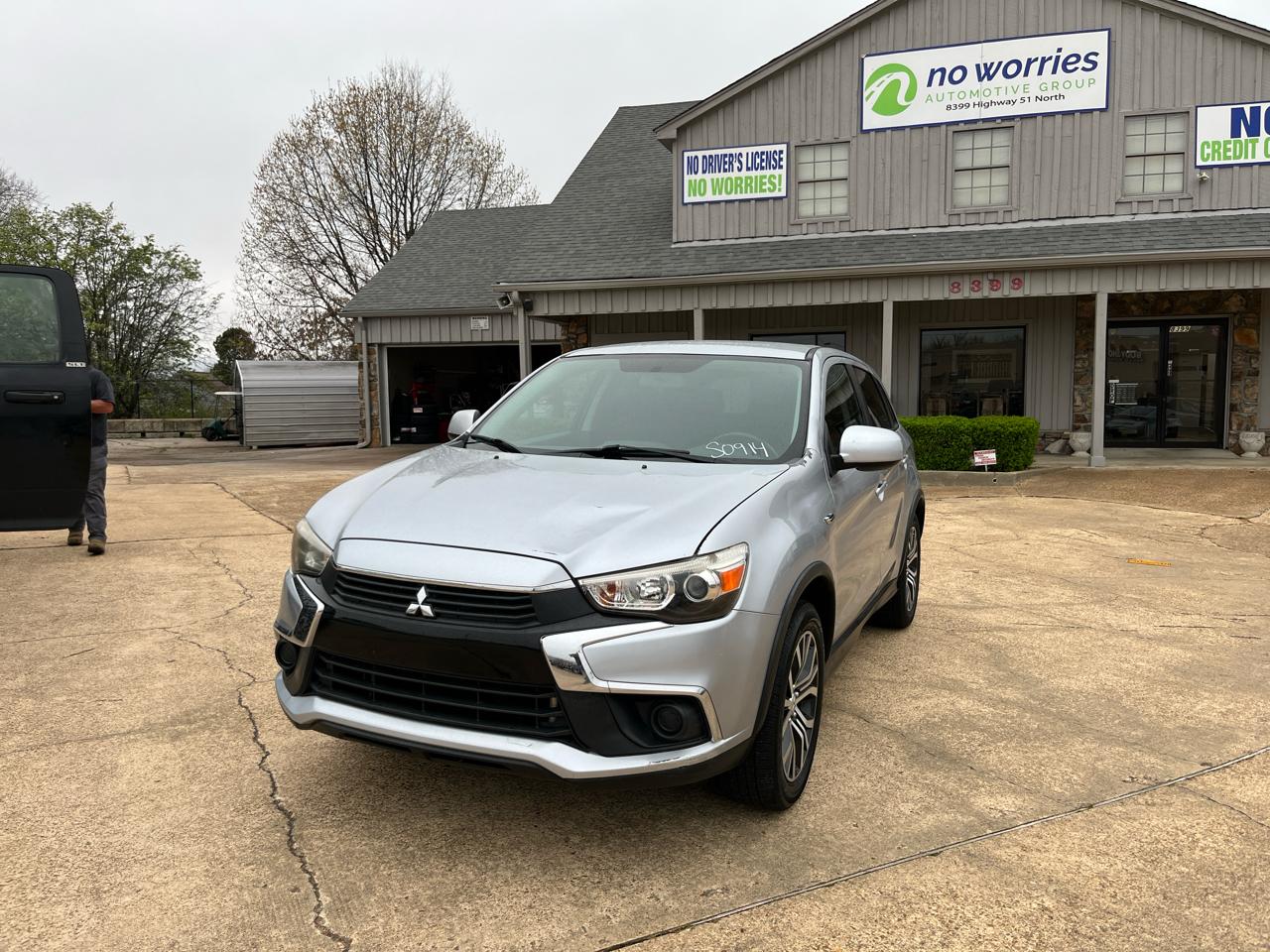 Mitsubishi Outlander Sport 2.0 ES CVT 2017