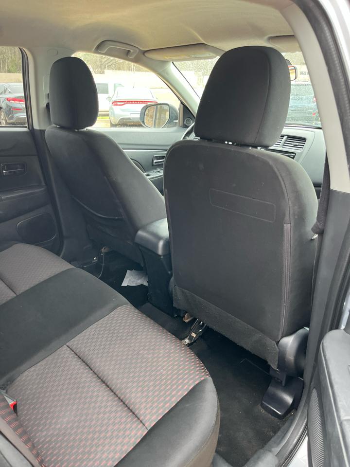 Mitsubishi Outlander Sport 2.0 ES CVT 2017