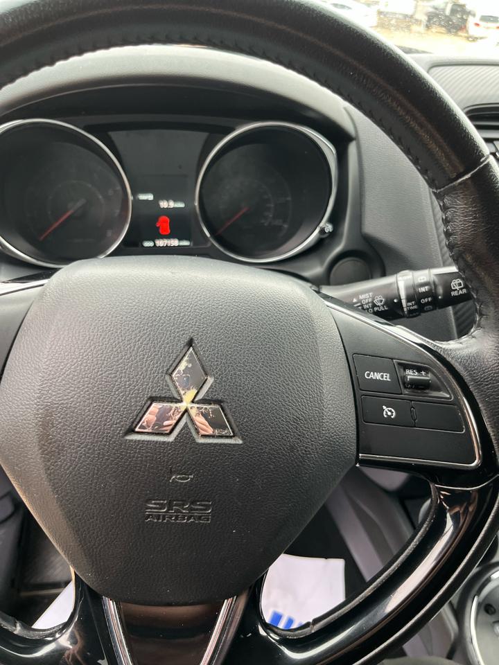 Mitsubishi Outlander Sport 2.0 ES CVT 2017