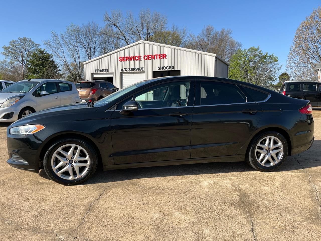 Ford Fusion SE 2015