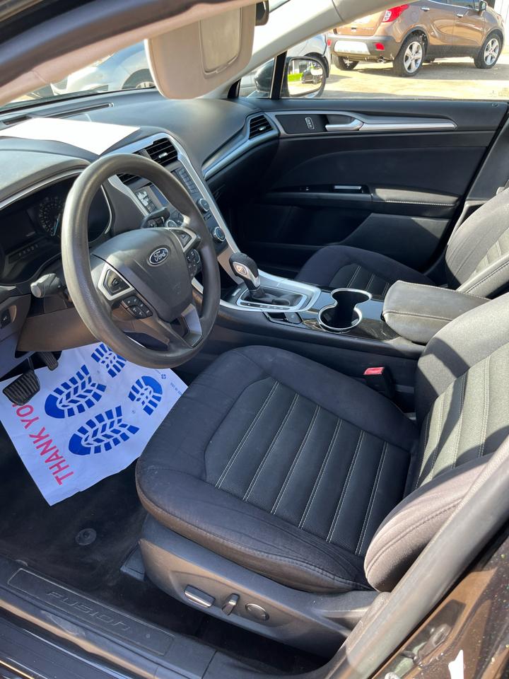 Ford Fusion SE 2015