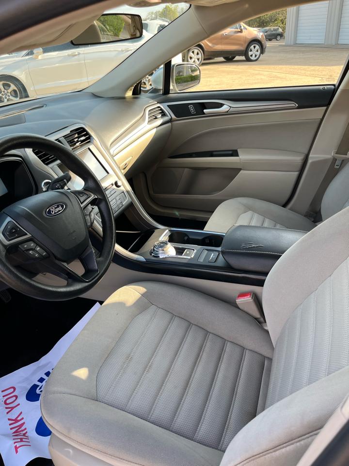 Ford Fusion SE 2018