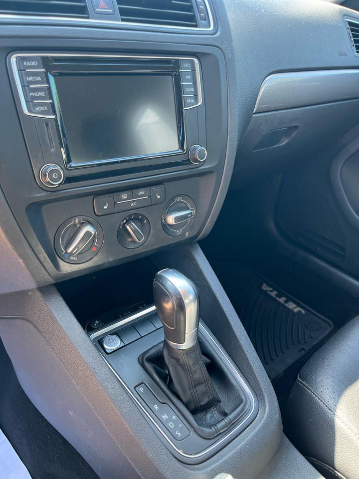 Volkswagen Jetta 1.4T SE 6A 2018