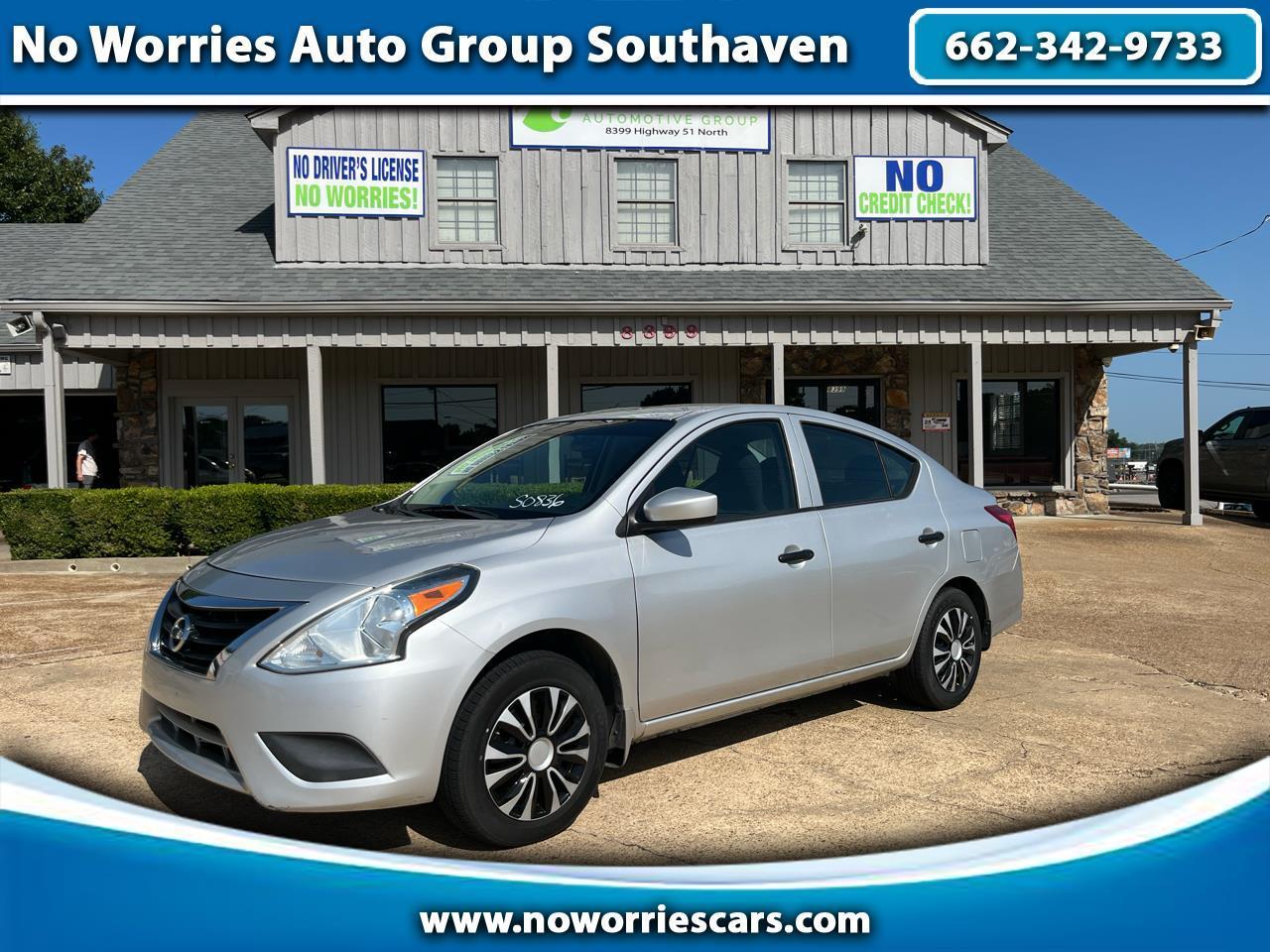 2016 Nissan Versa 1.6 S 5M