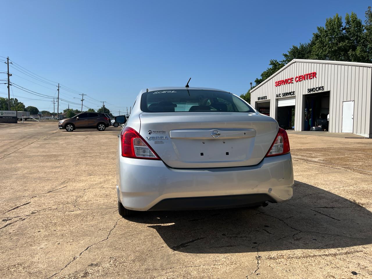 Nissan Versa 1.6 S 5M 2016