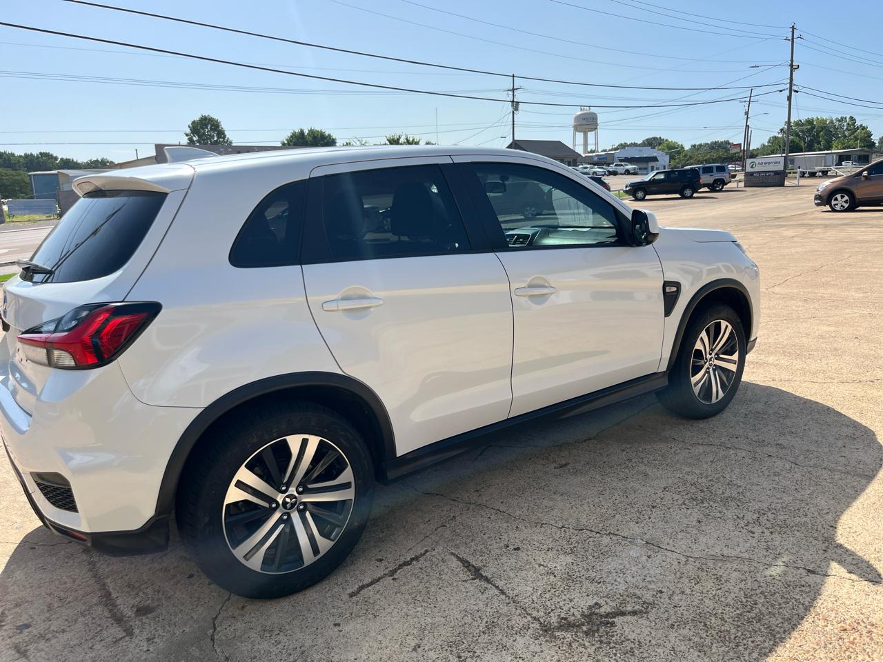 Mitsubishi Outlander Sport 2.0 ES CVT 2020