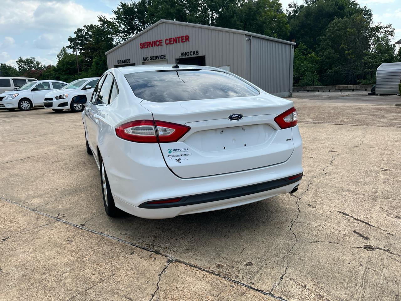 Ford Fusion SE 2013