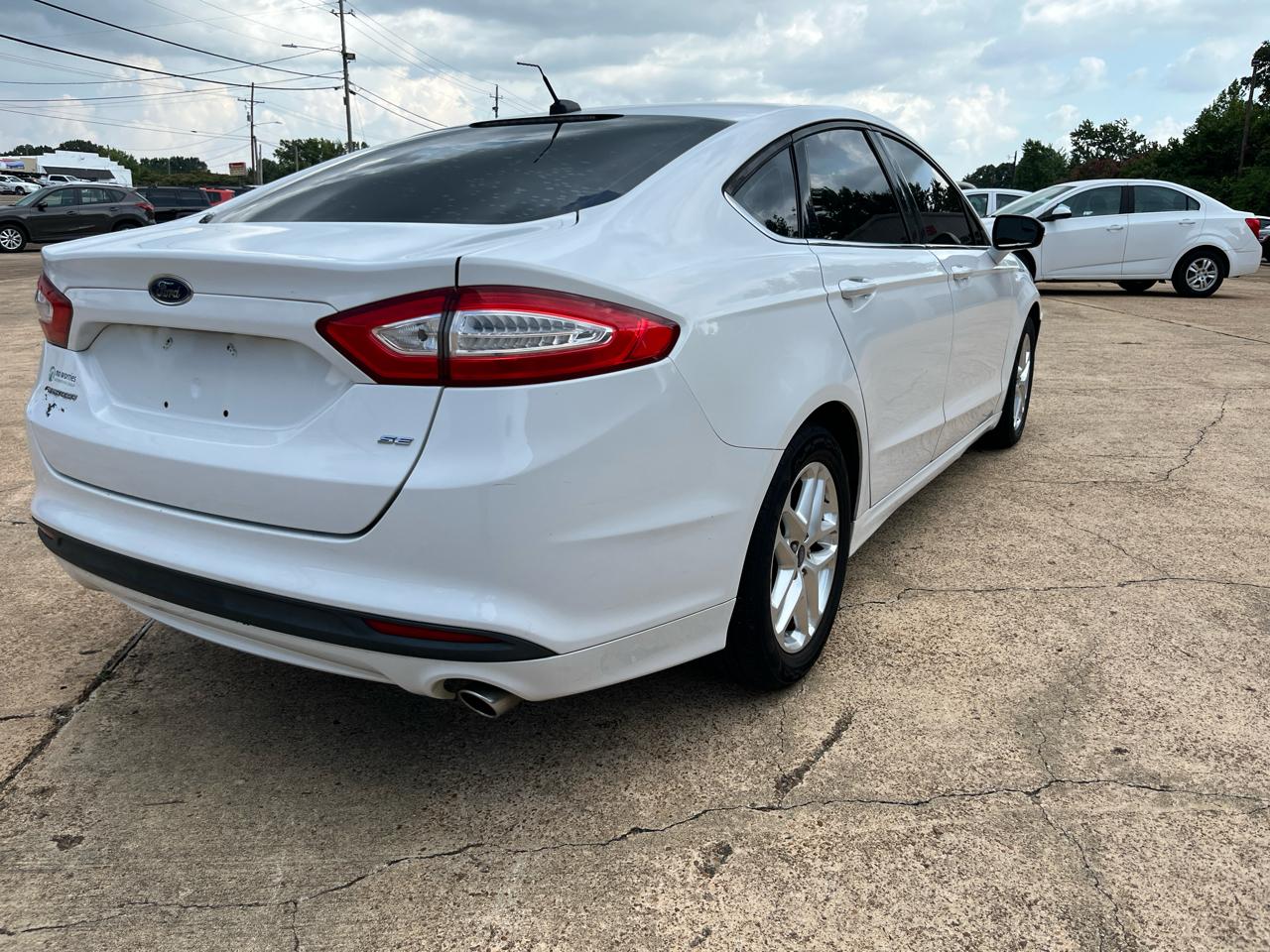 Ford Fusion SE 2013