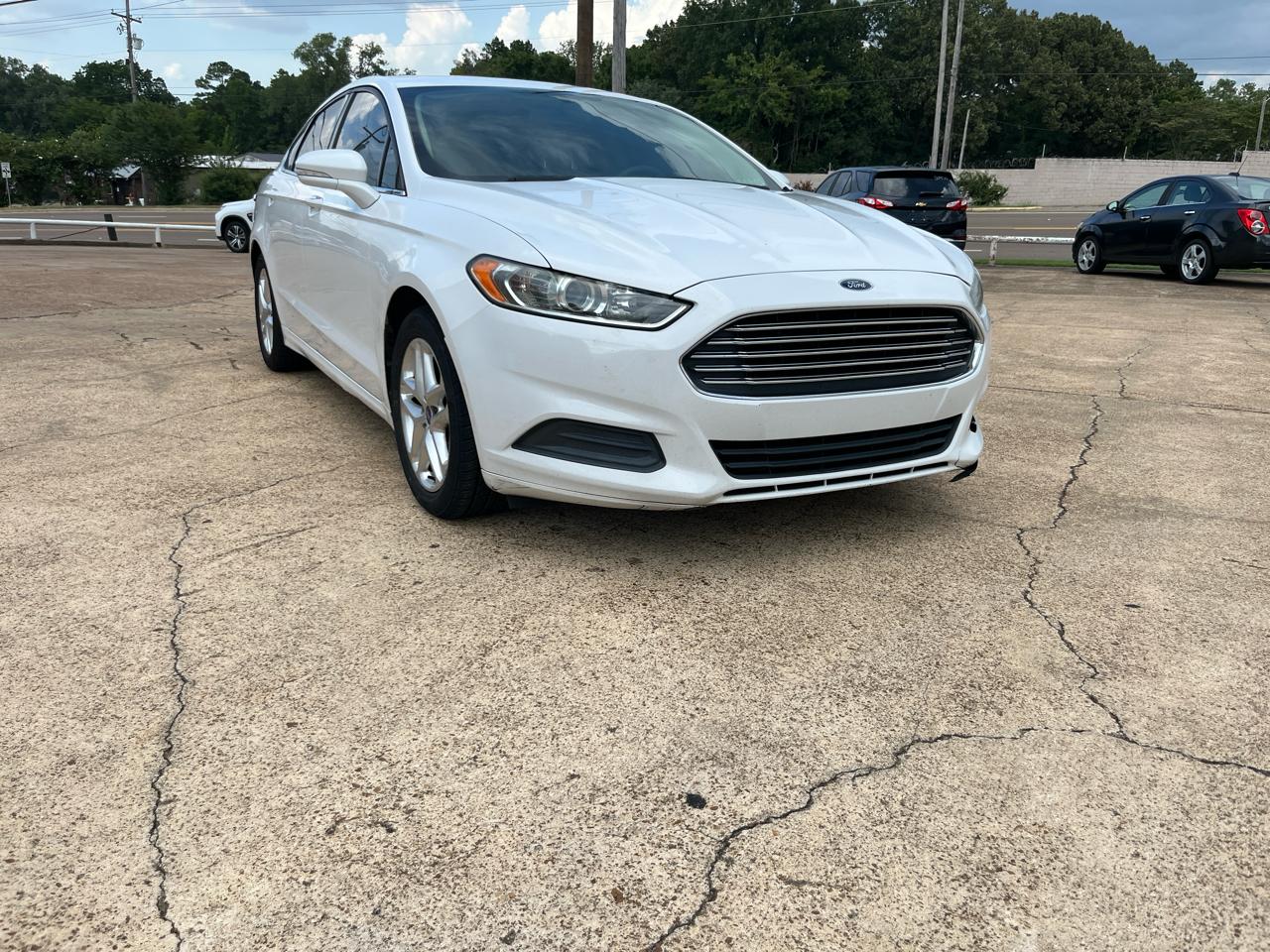 Ford Fusion SE 2013