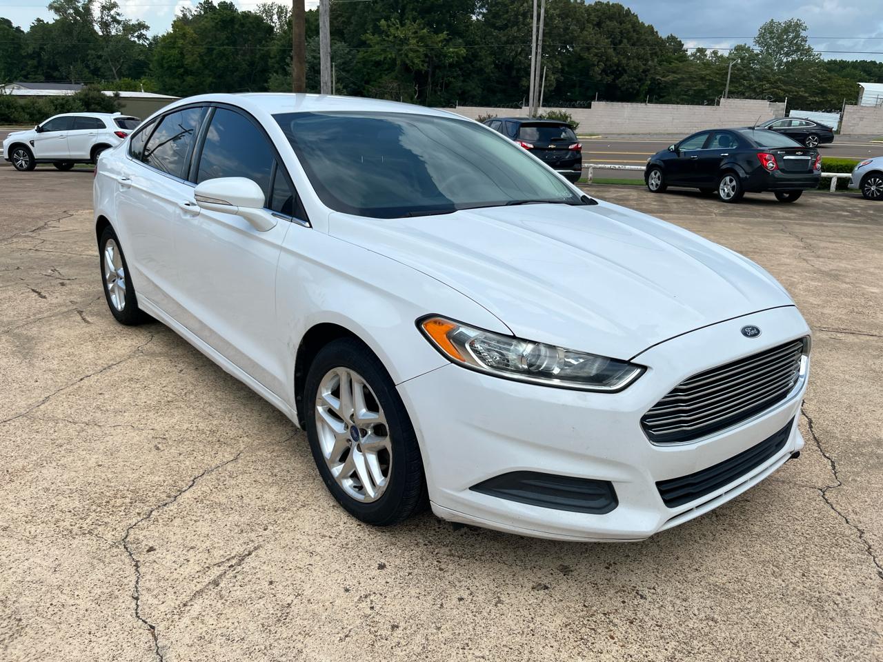 Ford Fusion SE 2013