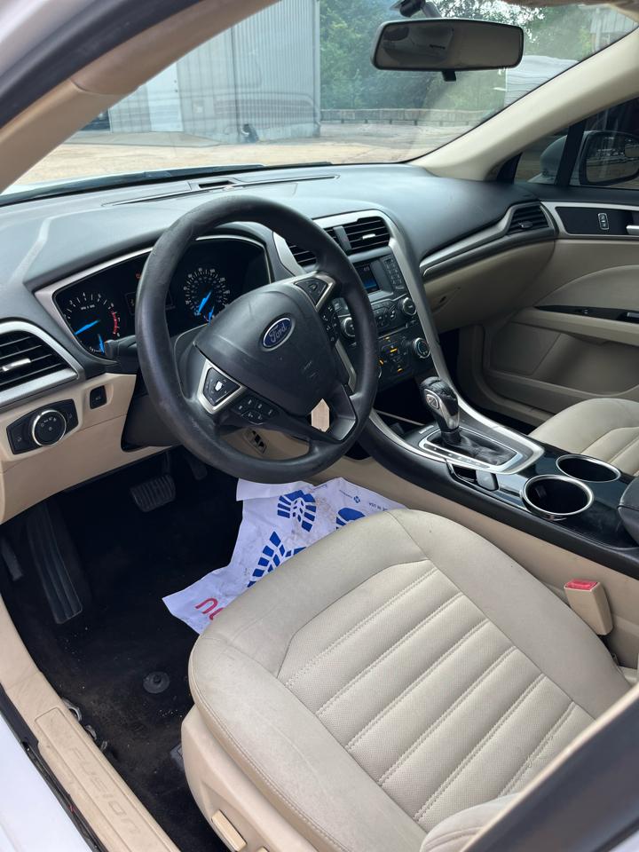 Ford Fusion SE 2013